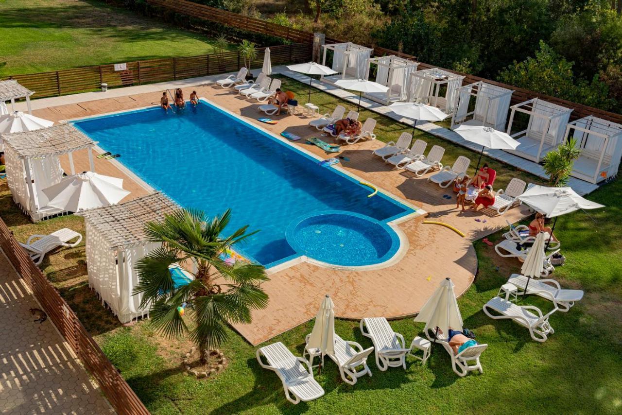 Menada Rocamar Apartments Zarewo Exterior foto