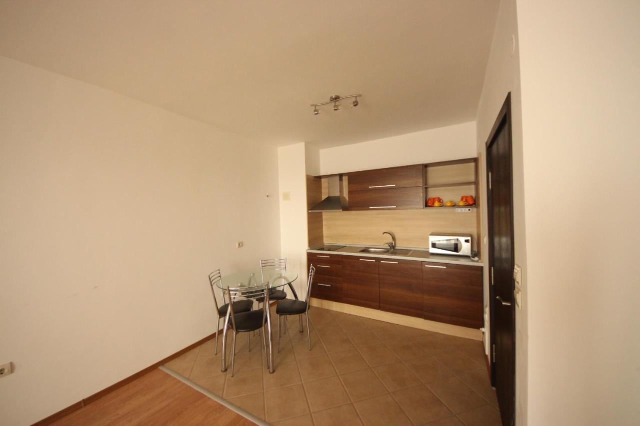 Menada Rocamar Apartments Zarewo Exterior foto
